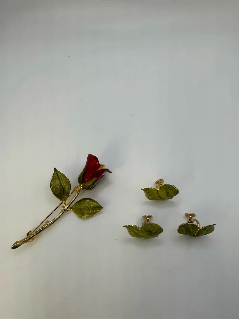 Vintage Red Rose Brooch & Matching Leaf Clip Earrings Gold Tone Floral Set